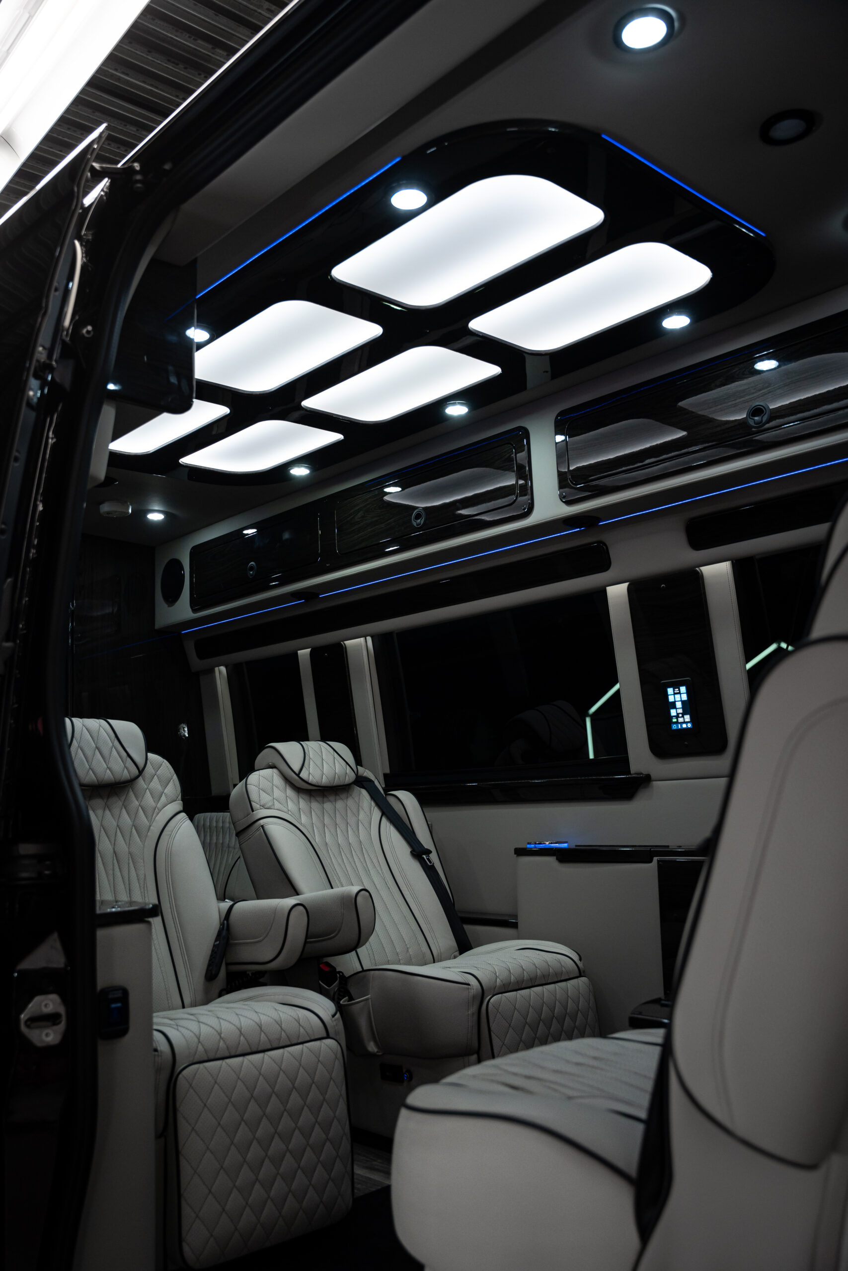 ceramic-pro-babylon-ambient-lighting